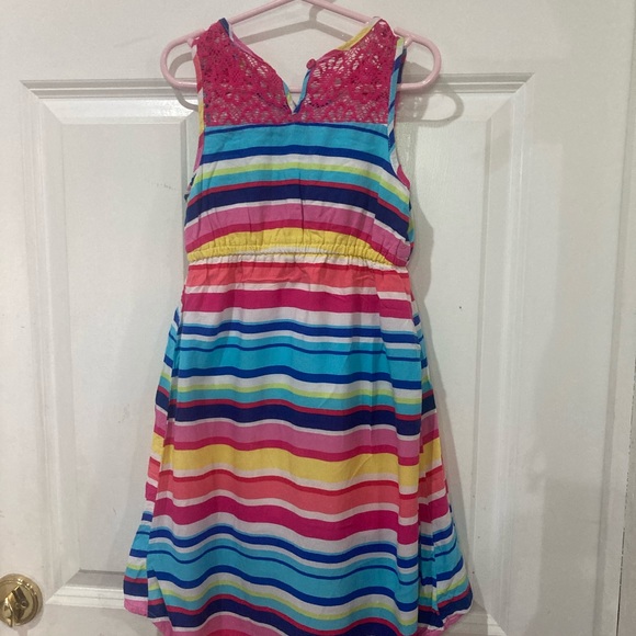 Children’s place girl rainbow strip dress size 5. - Picture 2 of 6